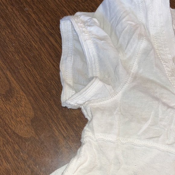 Abercrombie & Fitch Flowy T Shirt, unfinished cuffs - Picture 4 of 6